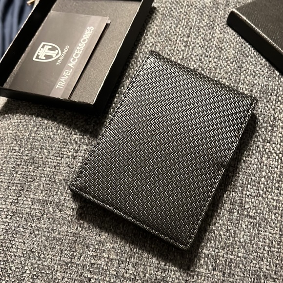 Travando Bifold with Money Clip Wallet - black on black - Picture 5 of 7